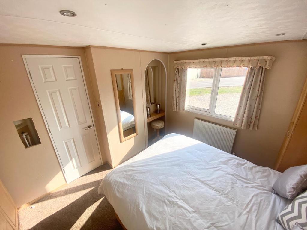 Luxury 2 Bedroom 2 Bathroom Caravan-Small Sofa 1 Pers Saint Osyth Zewnętrze zdjęcie